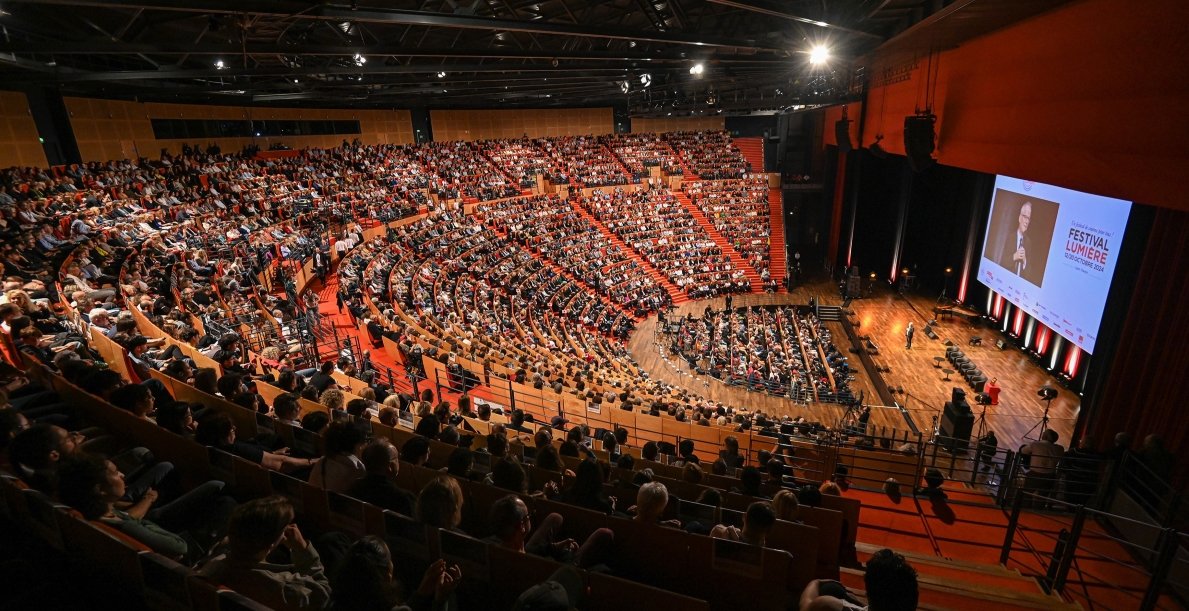 🎭 원형극장 3000(앙피테아트르 트루아밀)